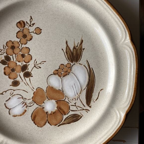 Vintage Hearthside Baroque “Autumn Fair” Dinner Plates, Set of 2 - Picture 8 of 10